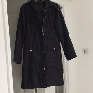 Aqua L black parka like new condition w/hood
